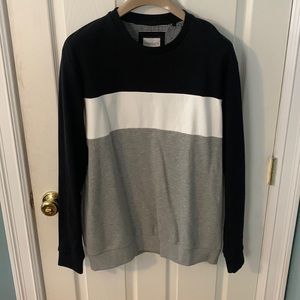 Mens crewneck